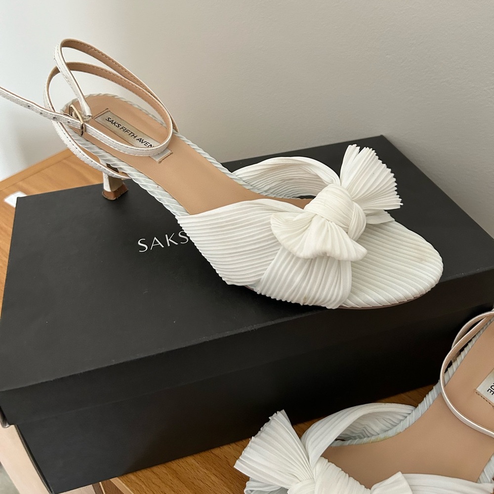 Saks Fifth Avenue White Bow Heels
